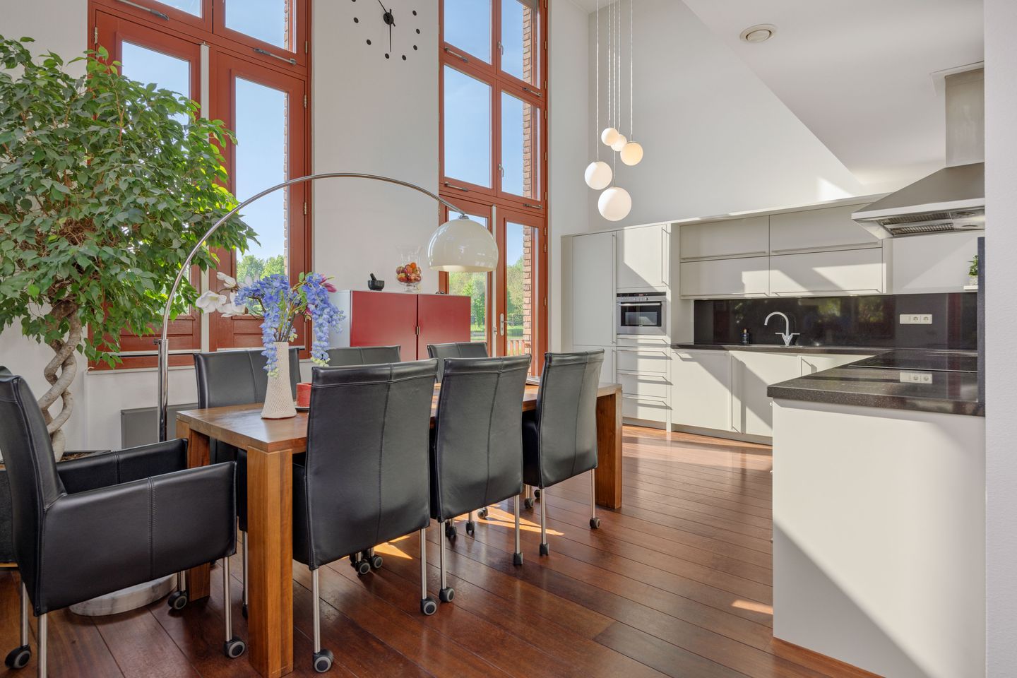 Photo 5 of Leliënhuyze 31