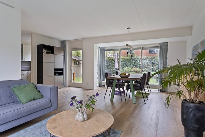 Foto 3 van Bernard Zweersstraat 11