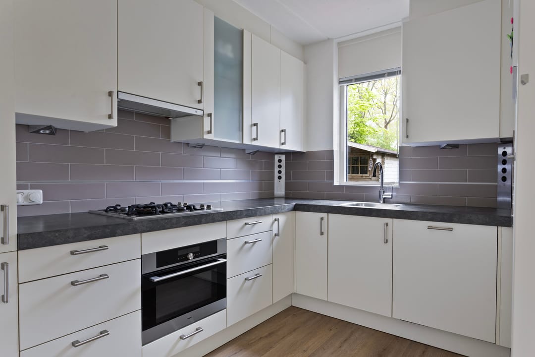 Foto 8 van Bernard Zweersstraat 11