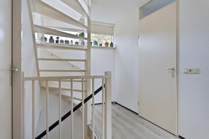 Foto 14 van Bernard Zweersstraat 11