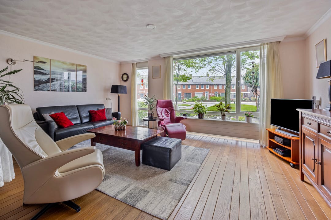 Photo 11 of Soendastraat 39