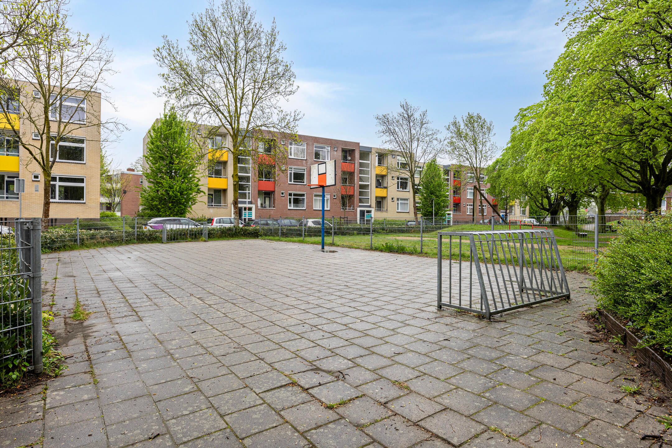Photo 39 of Soendastraat 39