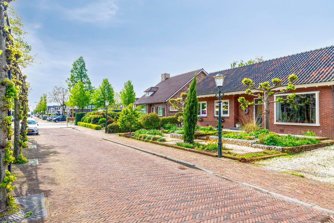 Photo 37 of Kerkweg 2-A