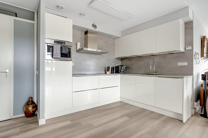 Photo 16 of Buizerdhof 14