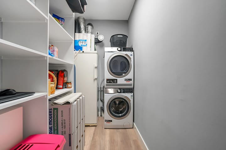 Photo 31 of Buizerdhof 14