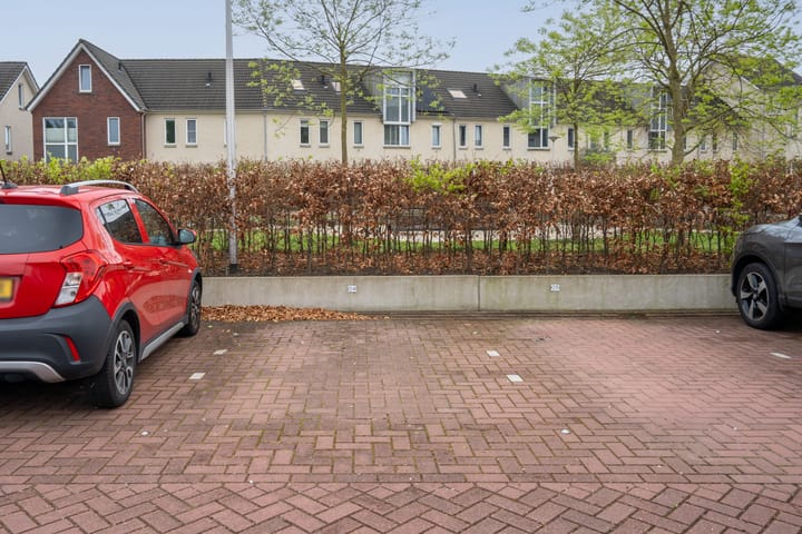 Photo 35 of Buizerdhof 14