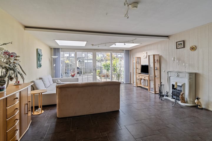 Foto 9 van Moeder Teresastraat 25