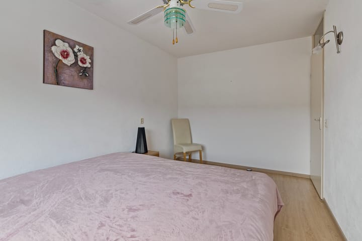 Foto 13 van Moeder Teresastraat 25