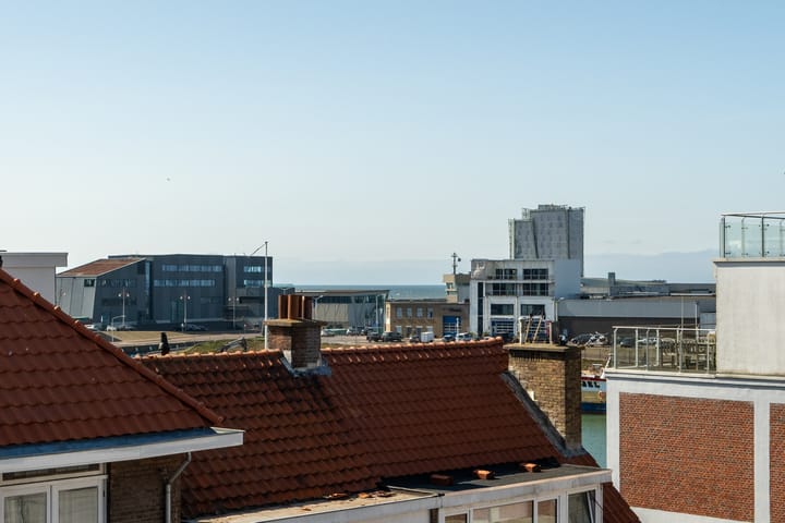 Foto 24 van Westduinweg 156-B