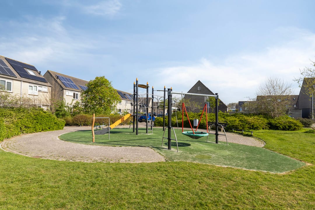 Foto 26 van Moeder Teresastraat 25