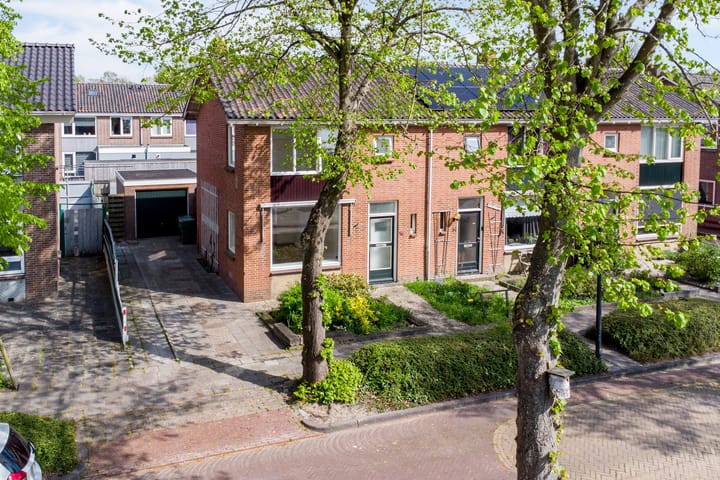 Foto 28 van Professor van Swindenstraat 16