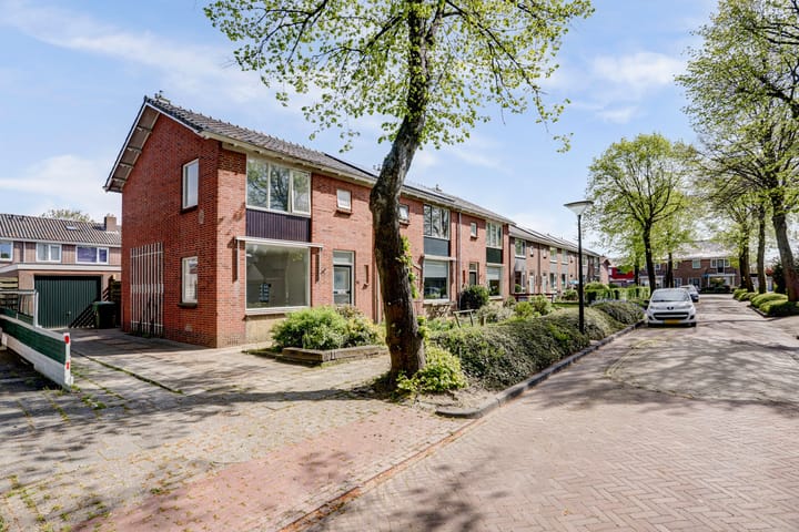 Foto 34 van Professor van Swindenstraat 16