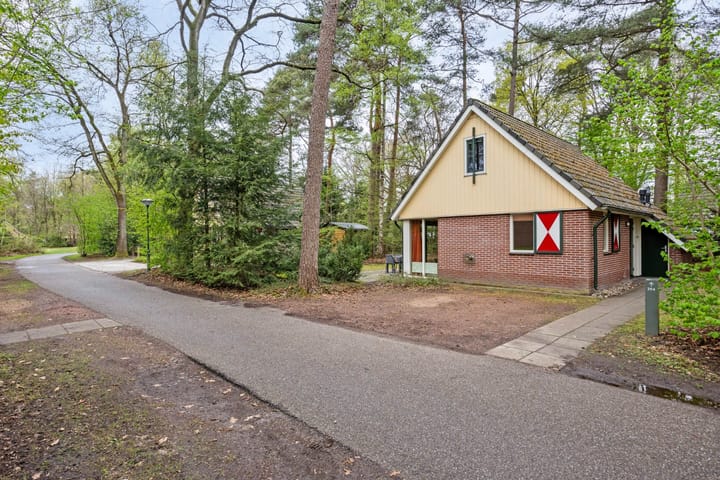 Photo 3 of Rolderstraat 11-A254