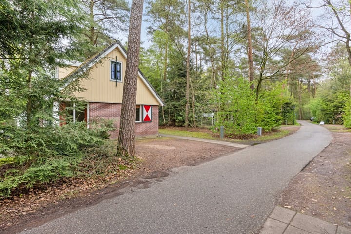 Photo 5 of Rolderstraat 11-A254