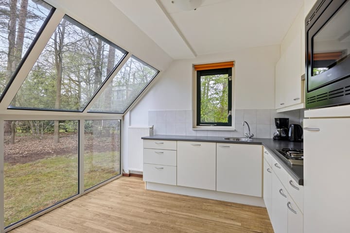 Photo 18 of Rolderstraat 11-A254