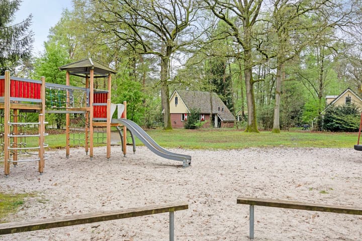 Photo 46 of Rolderstraat 11-A254