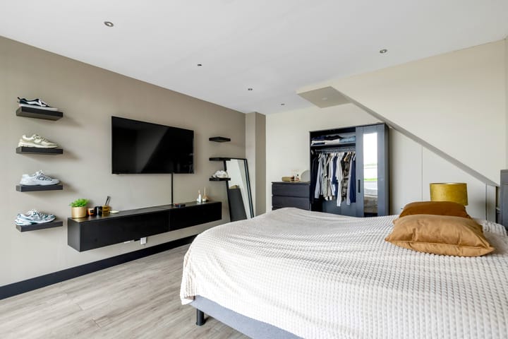 Photo 9 of Ploeganker 55