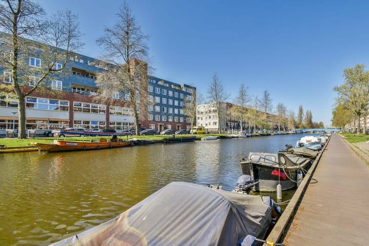 Photo 19 of Bartholomeus Diazstraat 12-H