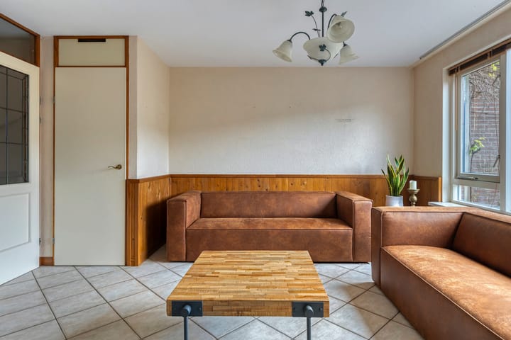 Photo 11 of James Grievegaarde 18