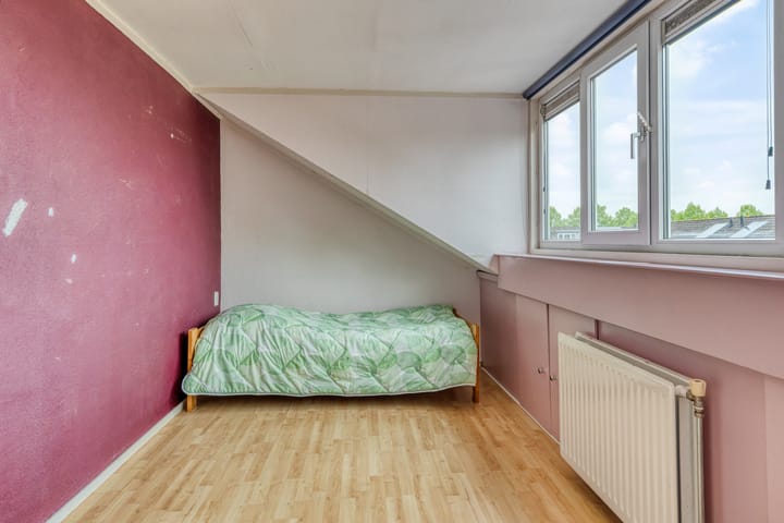 Photo 27 of James Grievegaarde 18