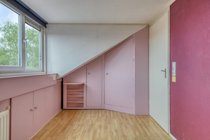 Photo 28 of James Grievegaarde 18