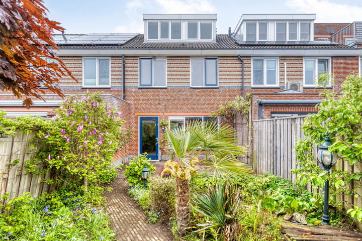 Photo 34 of James Grievegaarde 18