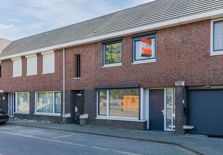 Foto 2 van Molstraat 18