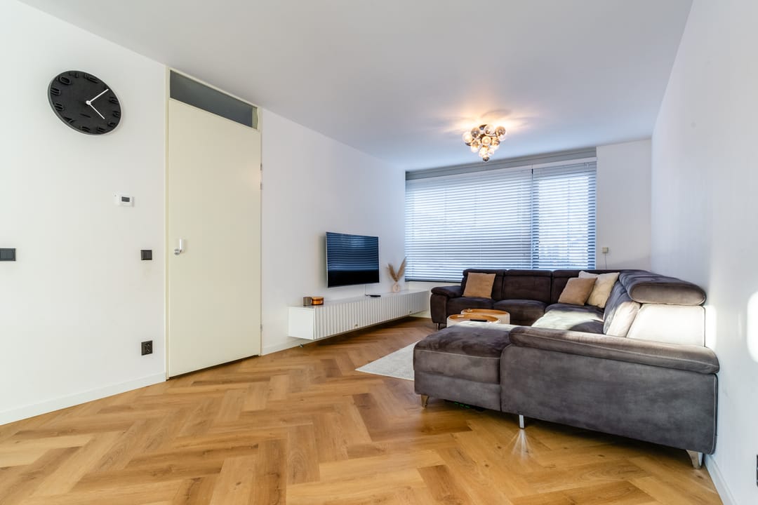 Foto 8 van Molstraat 18