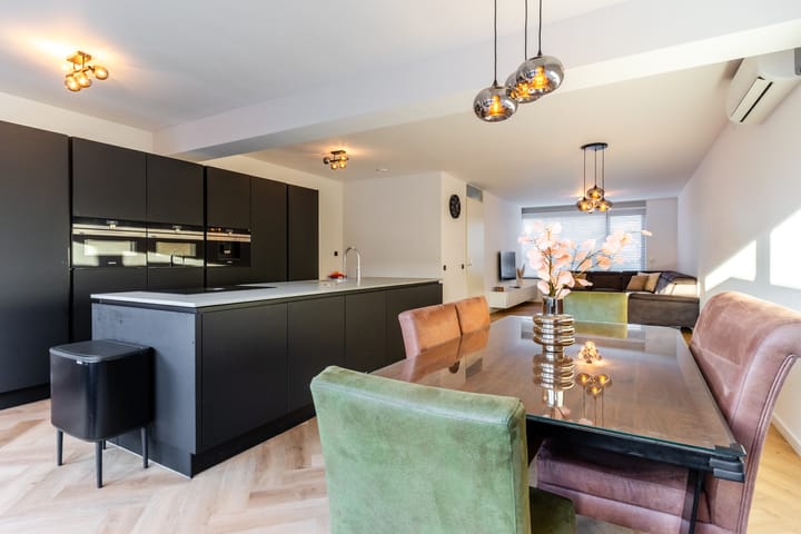 Foto 9 van Molstraat 18