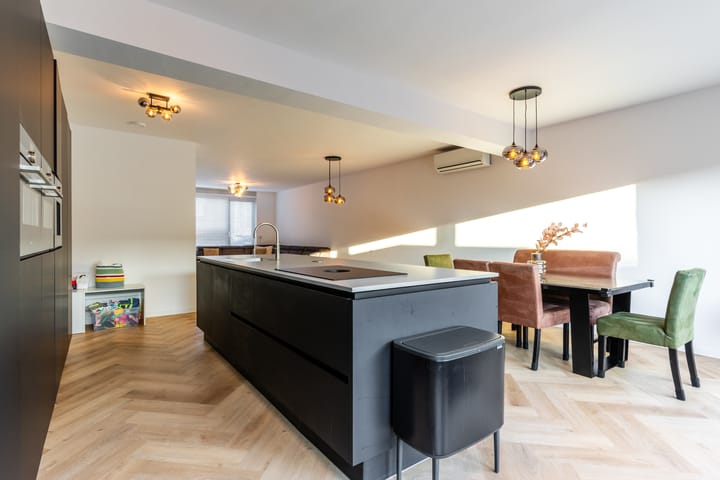 Foto 10 van Molstraat 18