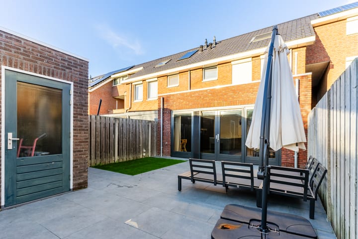 Foto 24 van Molstraat 18