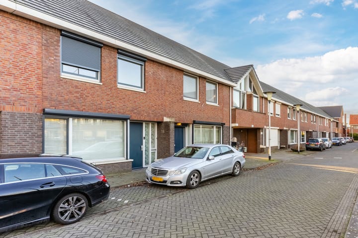 Foto 27 van Molstraat 18