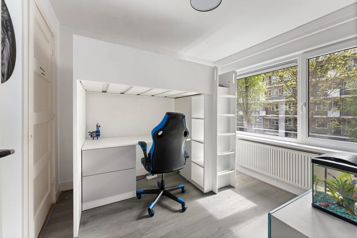 Foto 32 van Surinamesingel 37