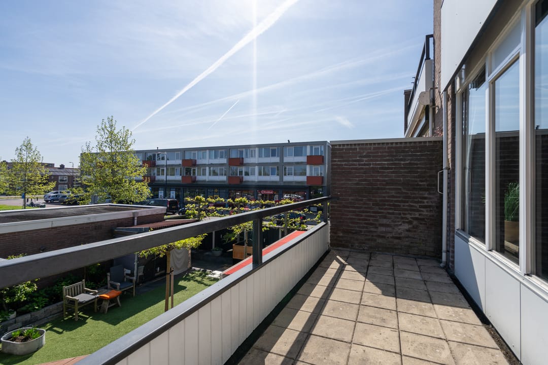 Photo 23 of Jan Vermeerstraat 10-23