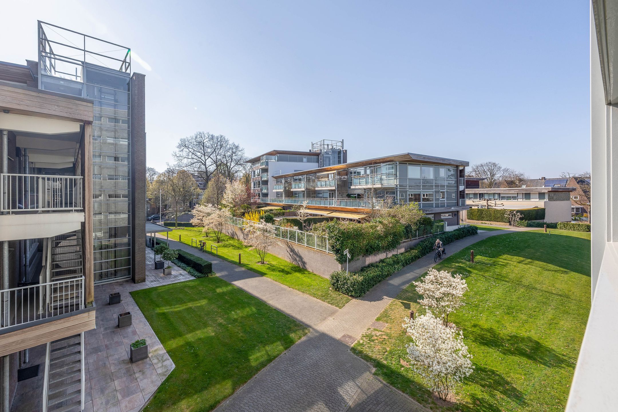 Photo 33 of Thomas Ettylaan 26