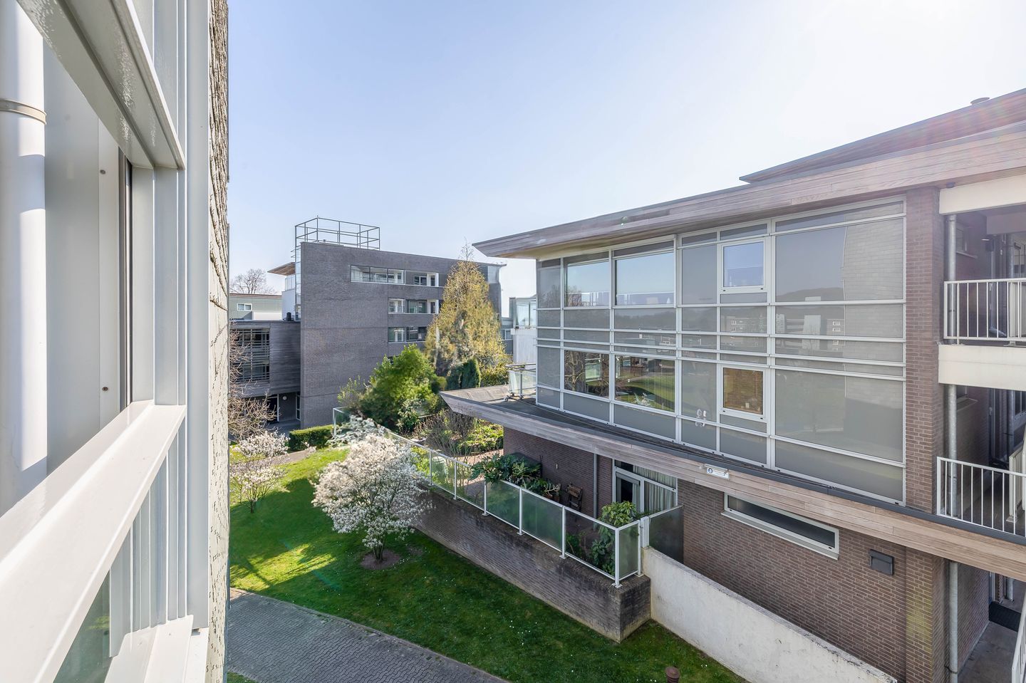 Photo 34 of Thomas Ettylaan 26