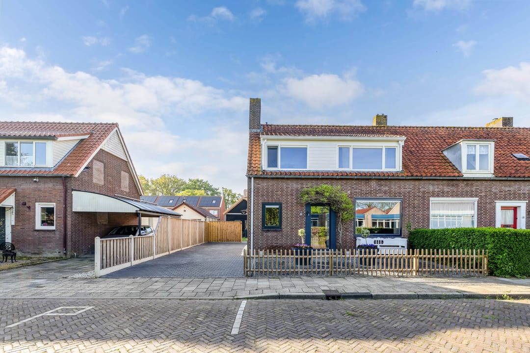 Photo 1 of Schoolstraat 20