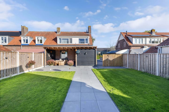 Photo 39 of Schoolstraat 20