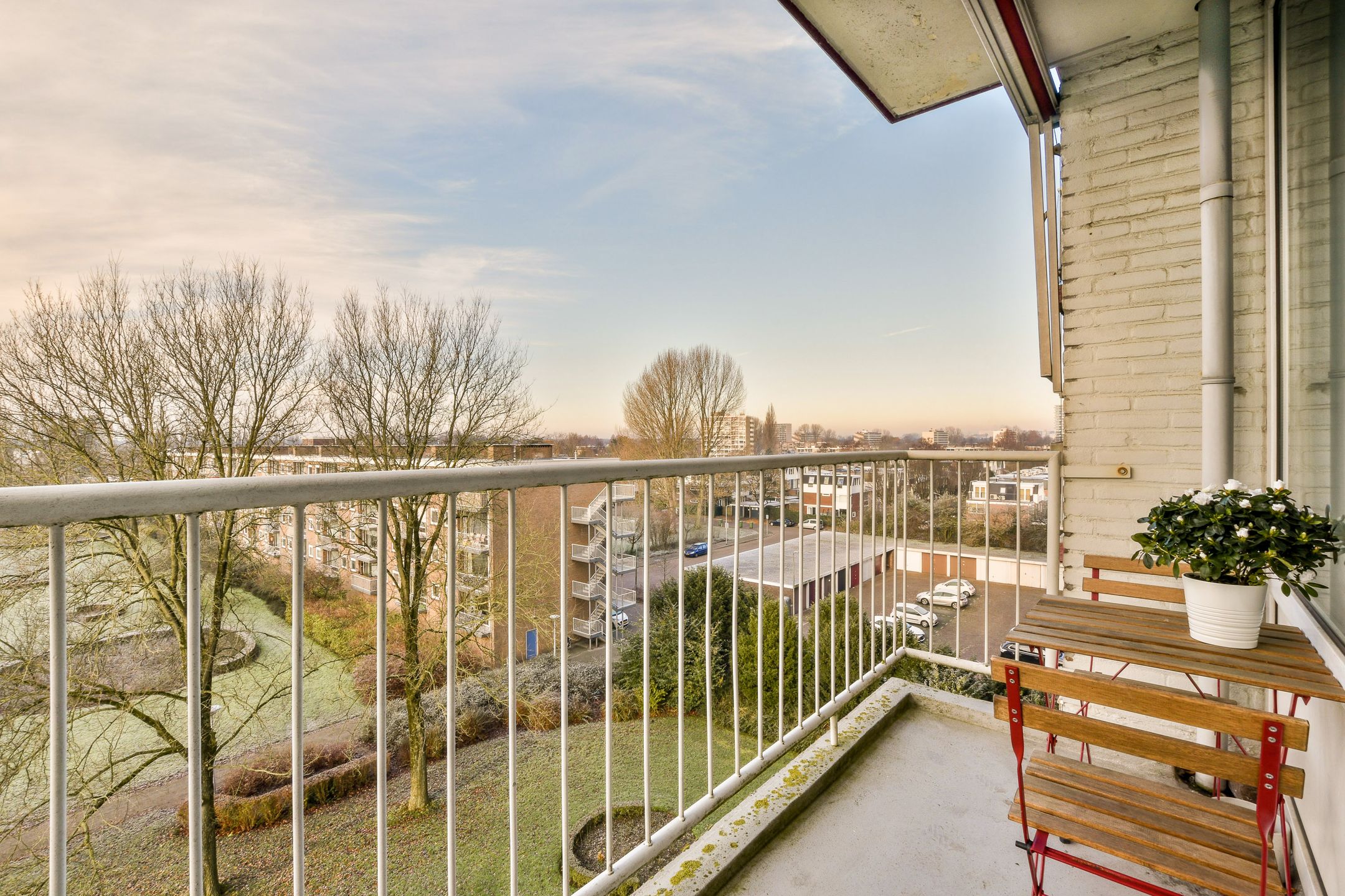 Photo 9 of Van Heuven Goedhartlaan 462