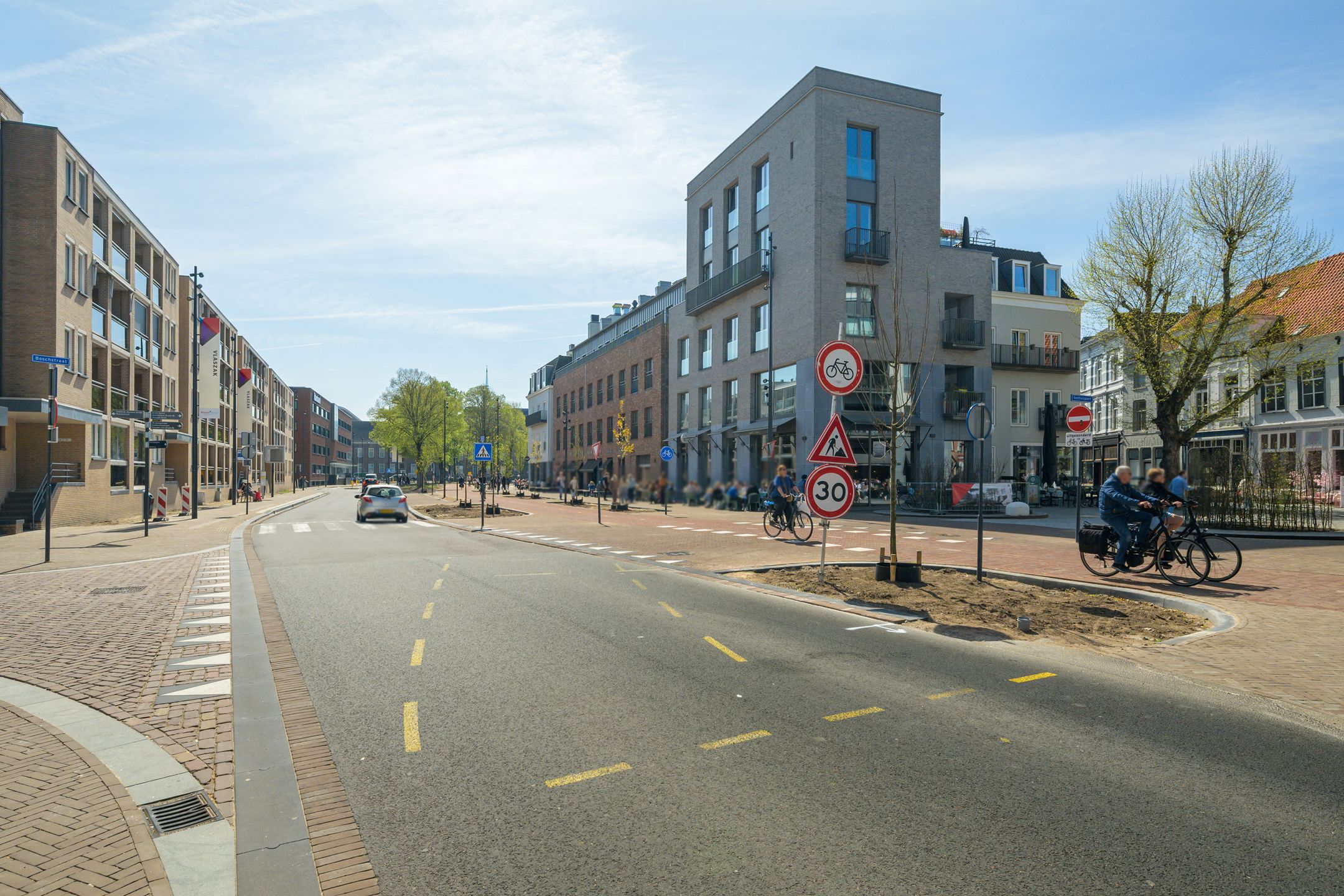 Foto 45 van J.F. Kennedylaan 6-A