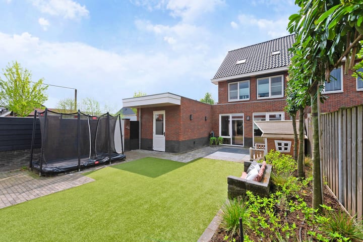 Foto 38 van Stienstrastraat 1