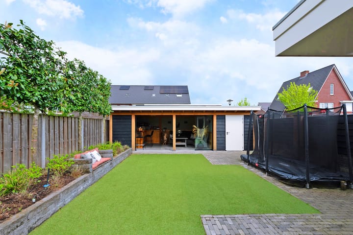 Foto 42 van Stienstrastraat 1