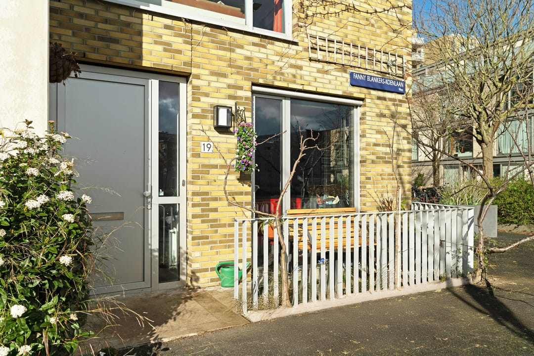 Photo 2 of Fanny Blankers-Koenlaan 19