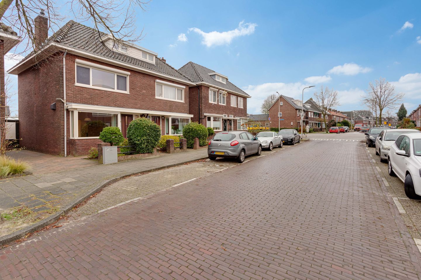 Foto 49 van Dahliastraat 132