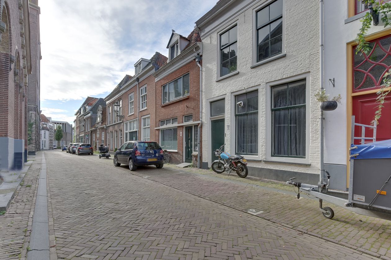 Foto 40 van Buiten Nieuwstraat 70