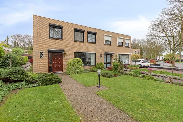 Foto 33 van Bachstraat 24