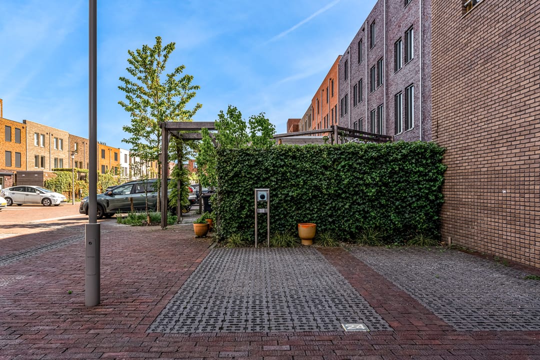 Photo 22 of Zilveren Florijnlaan 251