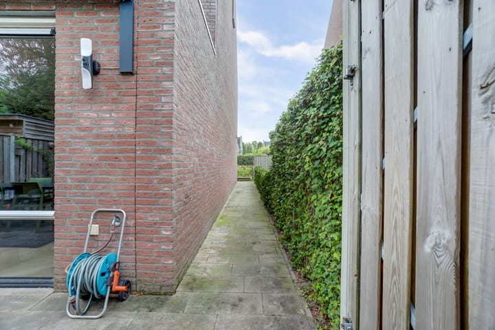 Photo 35 of Rozenburg 30