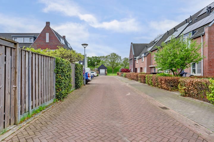 Photo 38 of Rozenburg 30