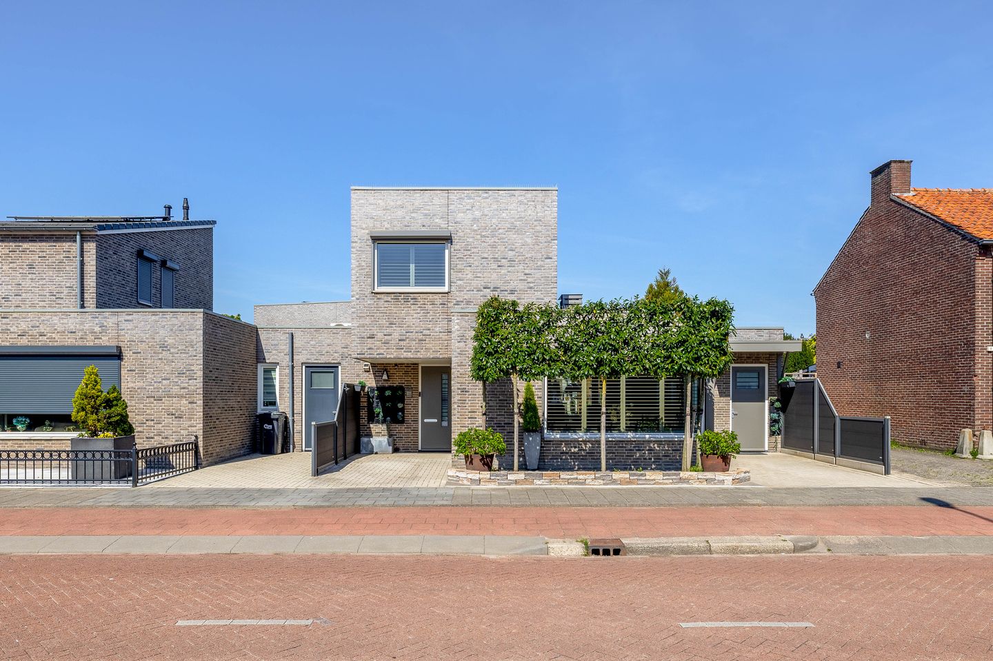 Foto 1 van Waalreseweg 128